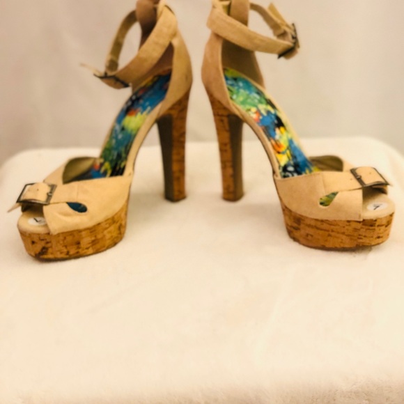 BAMBOO Shoes - Bamboo platform heels Sz 7